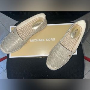 MICHAEL KORS SPARKLY FLATS